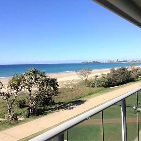 Pacific Surf Absolute Beachfront Apartments Гоулд Коуст Екстериор снимка