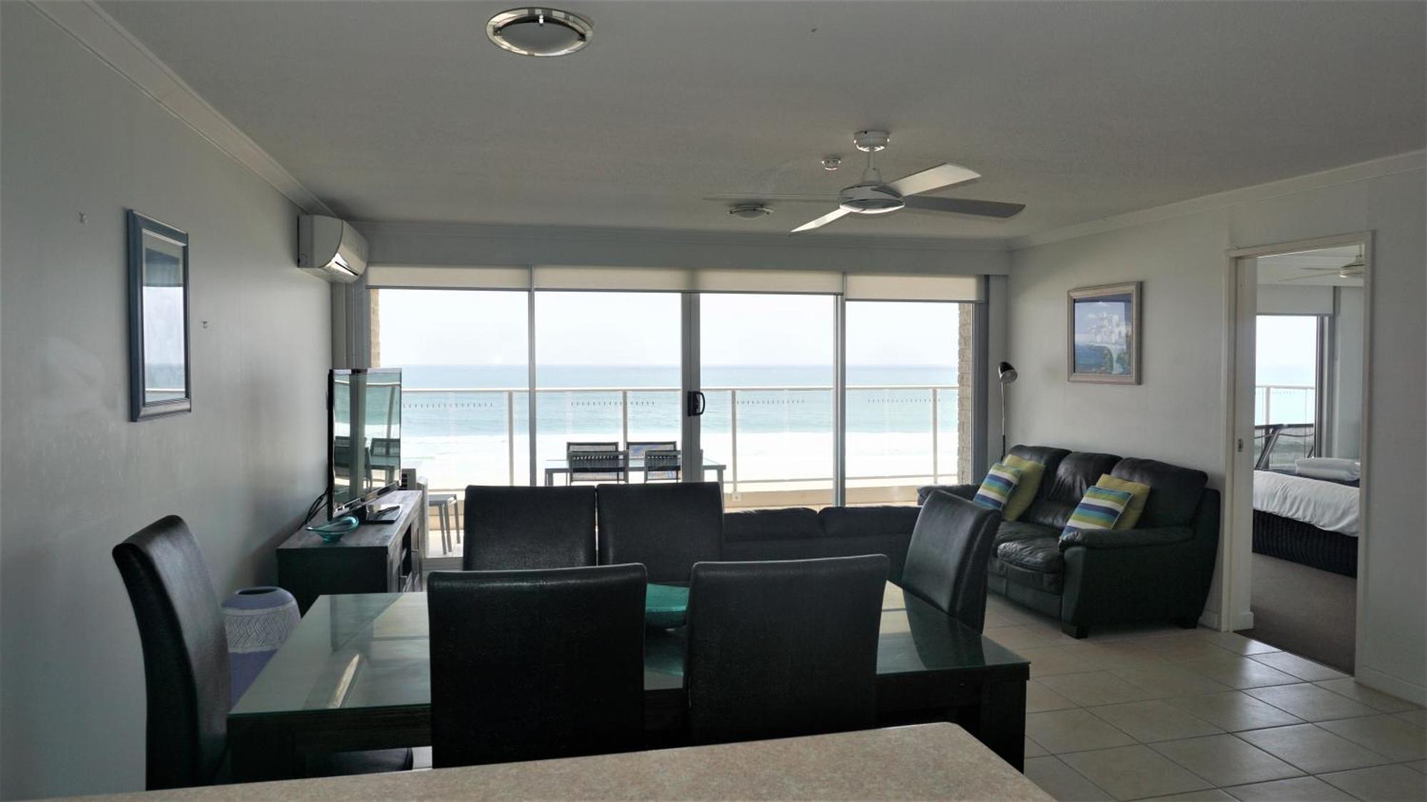 Pacific Surf Absolute Beachfront Apartments Гоулд Коуст Екстериор снимка
