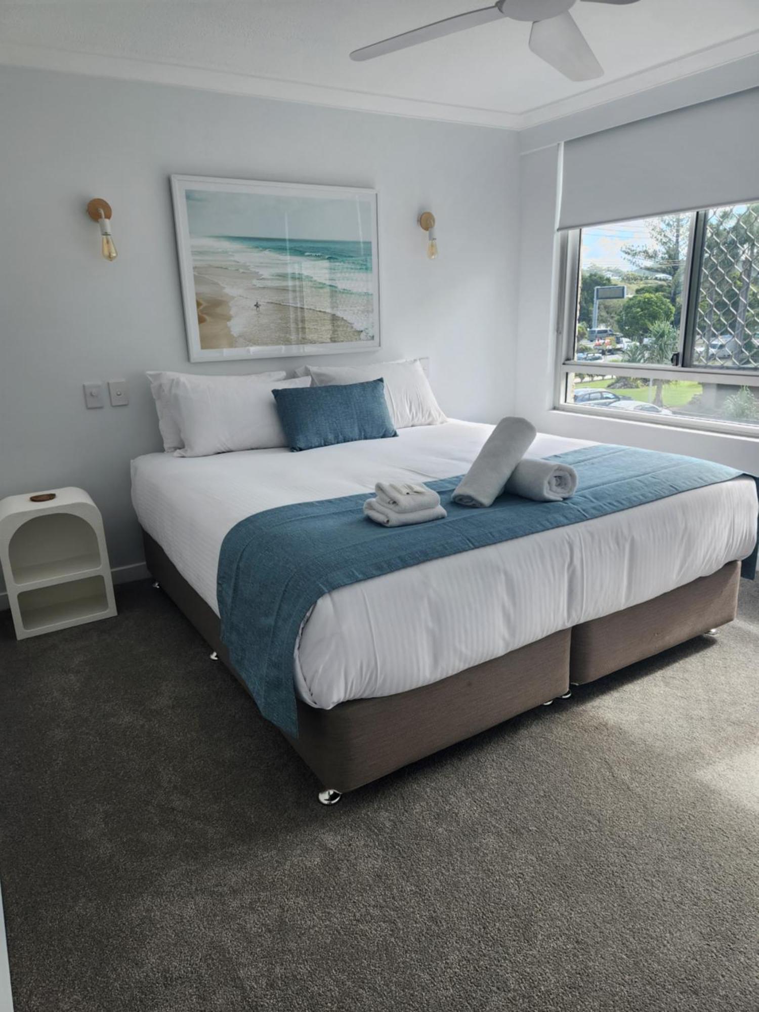 Pacific Surf Absolute Beachfront Apartments Гоулд Коуст Екстериор снимка
