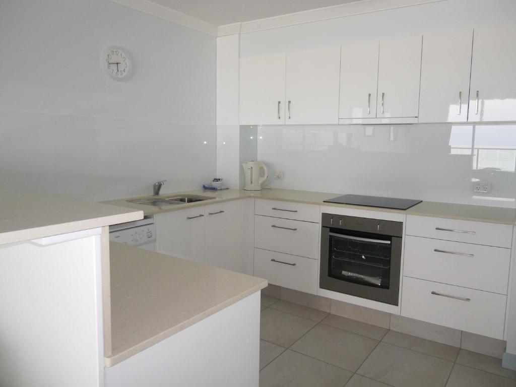 Pacific Surf Absolute Beachfront Apartments Гоулд Коуст Стая снимка