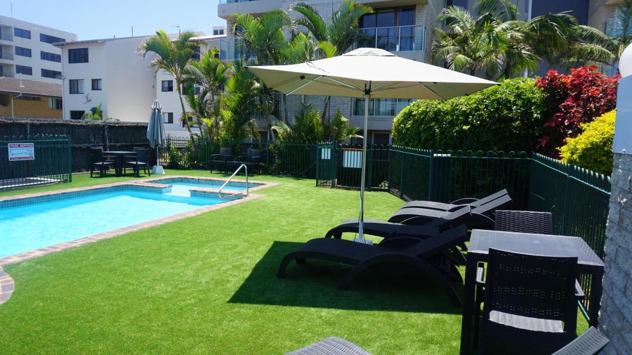 Pacific Surf Absolute Beachfront Apartments Гоулд Коуст Екстериор снимка