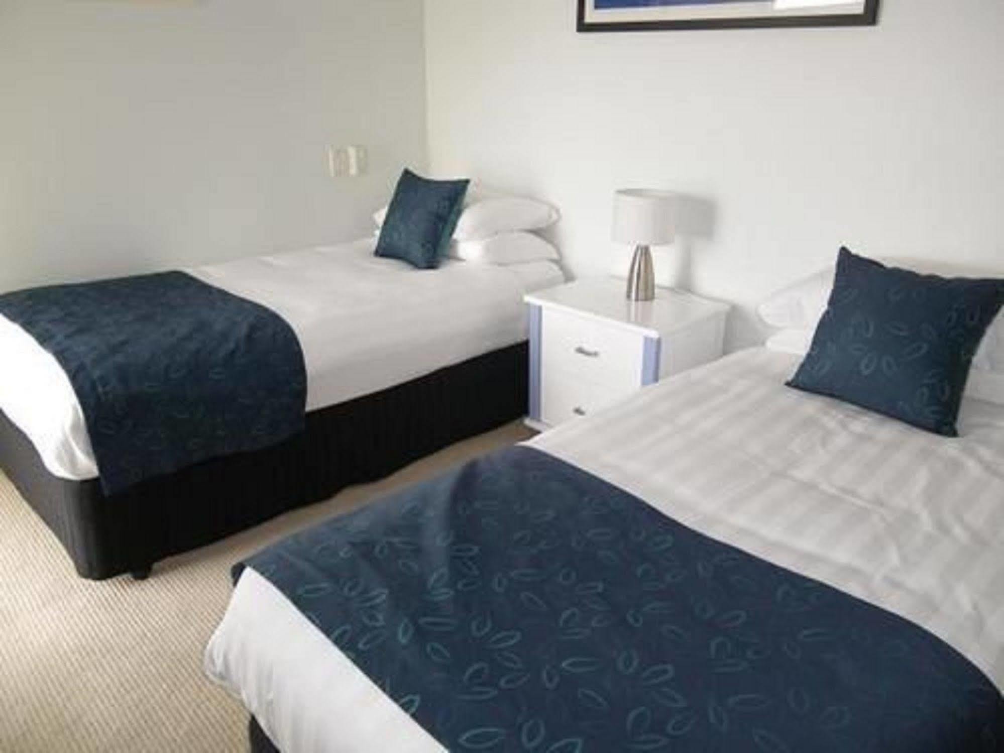 Pacific Surf Absolute Beachfront Apartments Гоулд Коуст Екстериор снимка