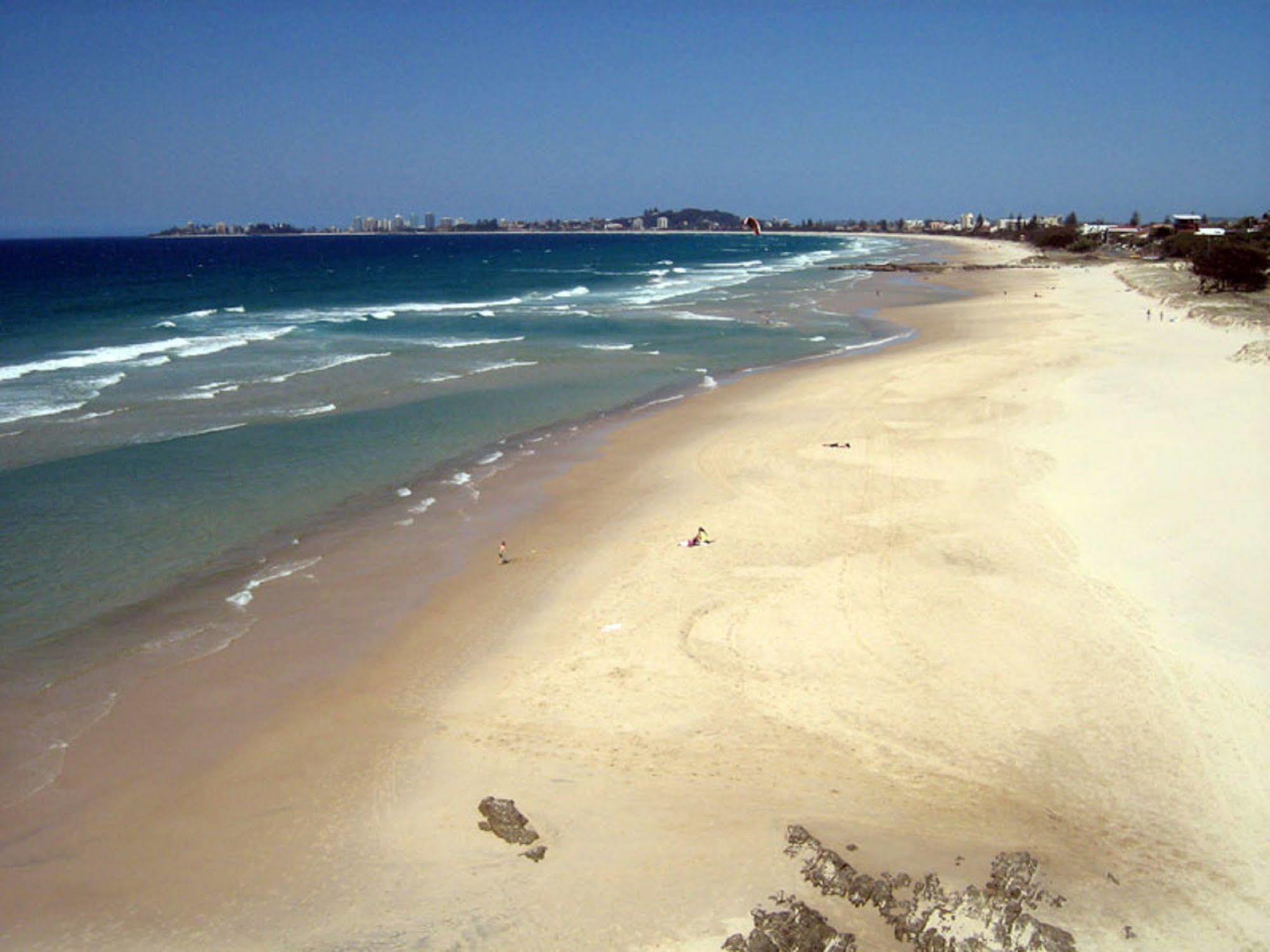 Pacific Surf Absolute Beachfront Apartments Гоулд Коуст Екстериор снимка