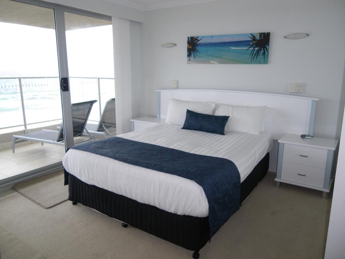 Pacific Surf Absolute Beachfront Apartments Гоулд Коуст Стая снимка